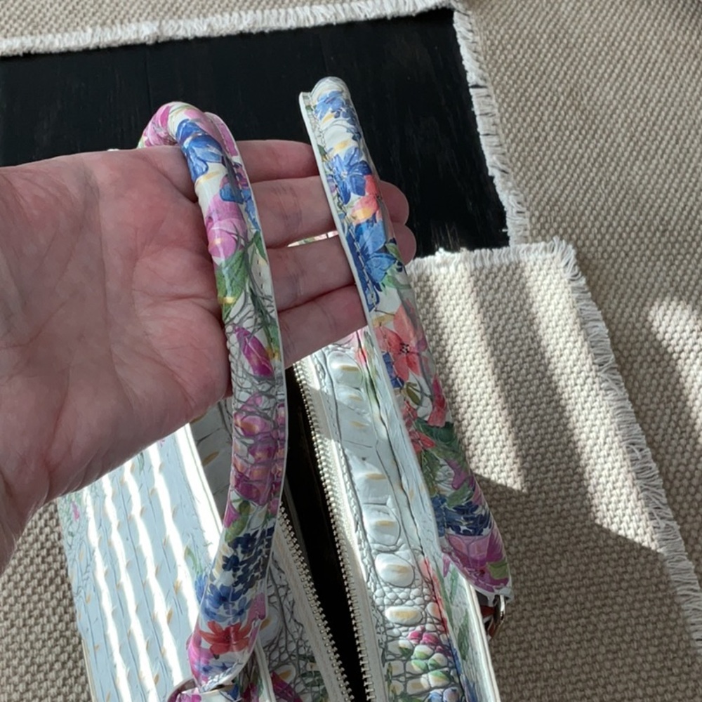 Brahmin Floral Embossed Ombre Melbourne - Picture 7 of 16